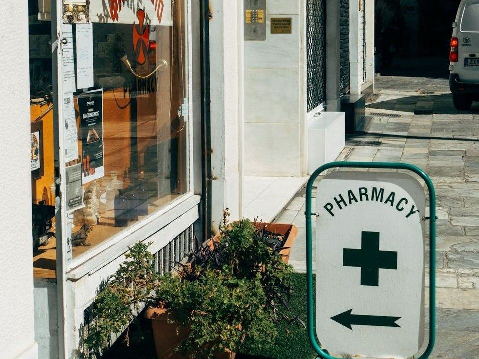 Pharmacie de quartier — Brossard
